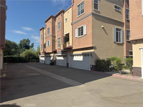 Photo of 13639 Foster Avenue #4, Baldwin Park, CA 91706 (MLS # WS25249166) Photo of 13639 Foster Avenue #4, Baldwin Park, CA 91706 (MLS # WS25249166)