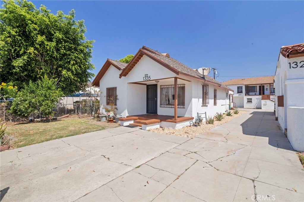 1329 W 88th