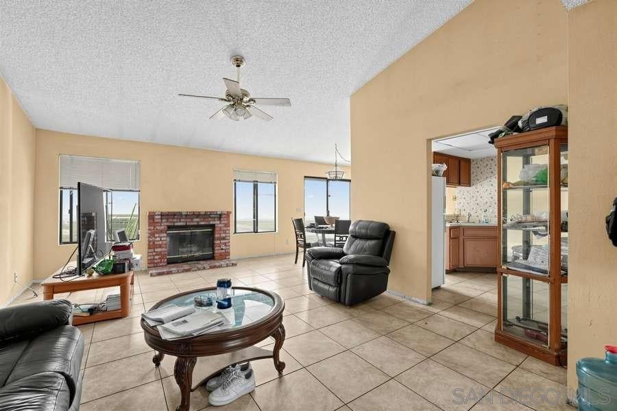 1382 Trenton 5