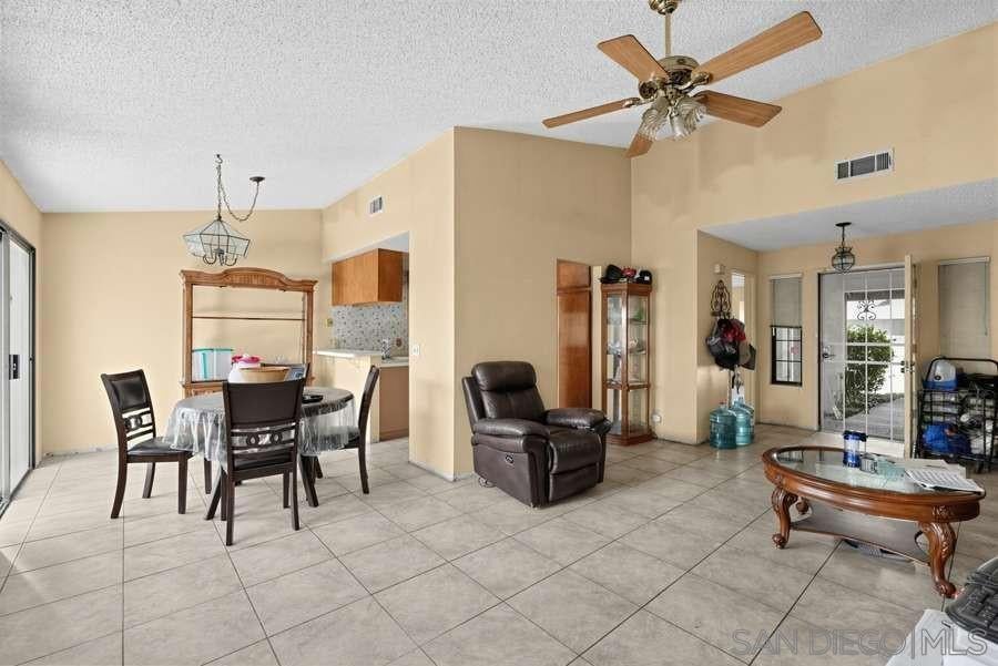 1382 Trenton 5