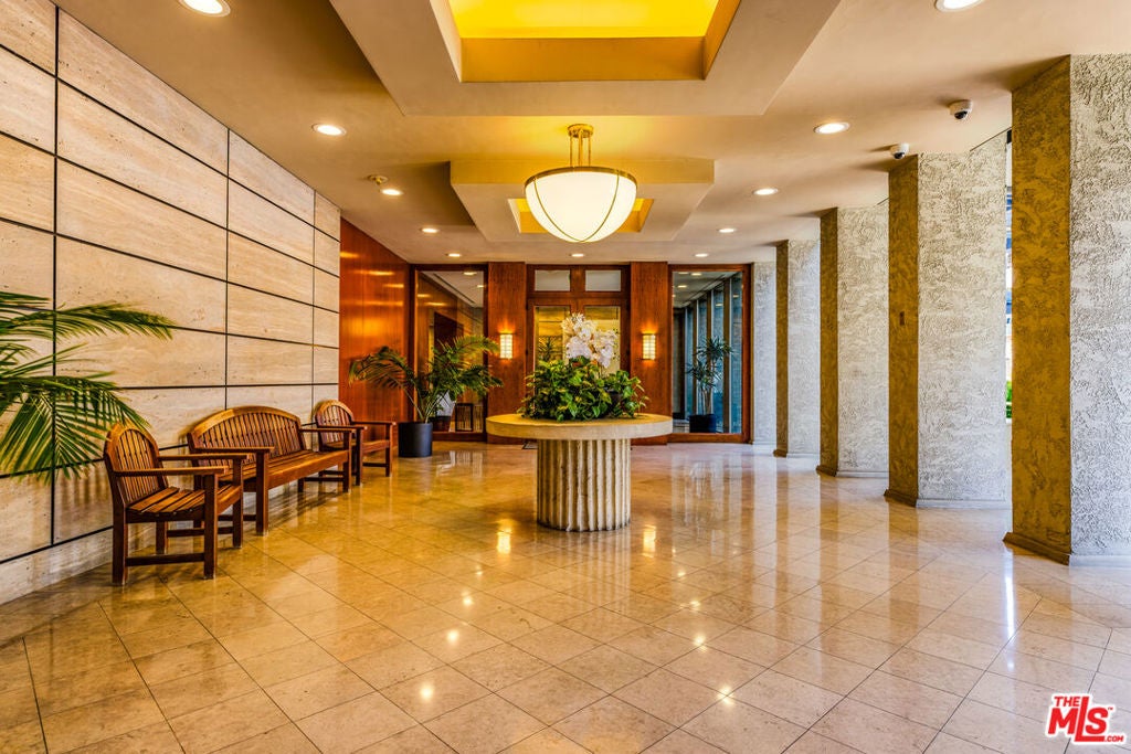 800 W 1st Street 2410, Los Angeles CA 90012