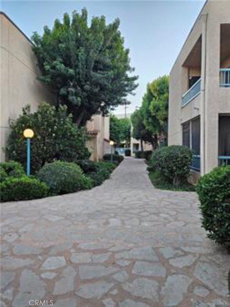 18307 Burbank Boulevard 41