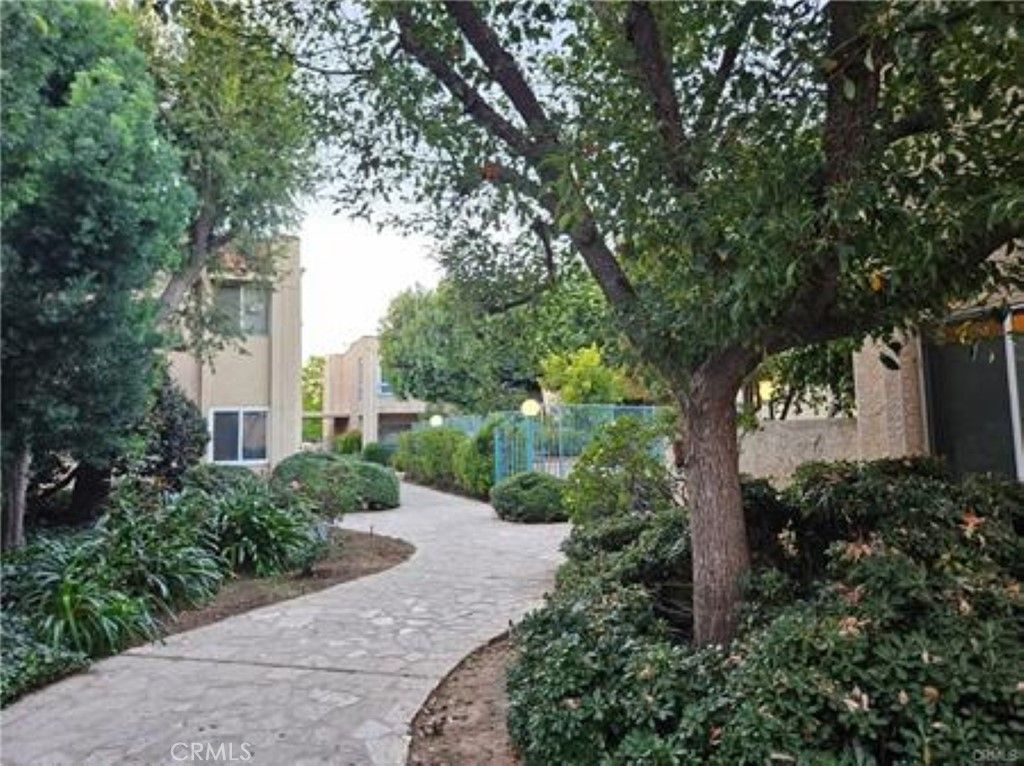 Photo of 18307 Burbank Boulevard #41, Tarzana, CA 91356 (MLS # SR26033944)