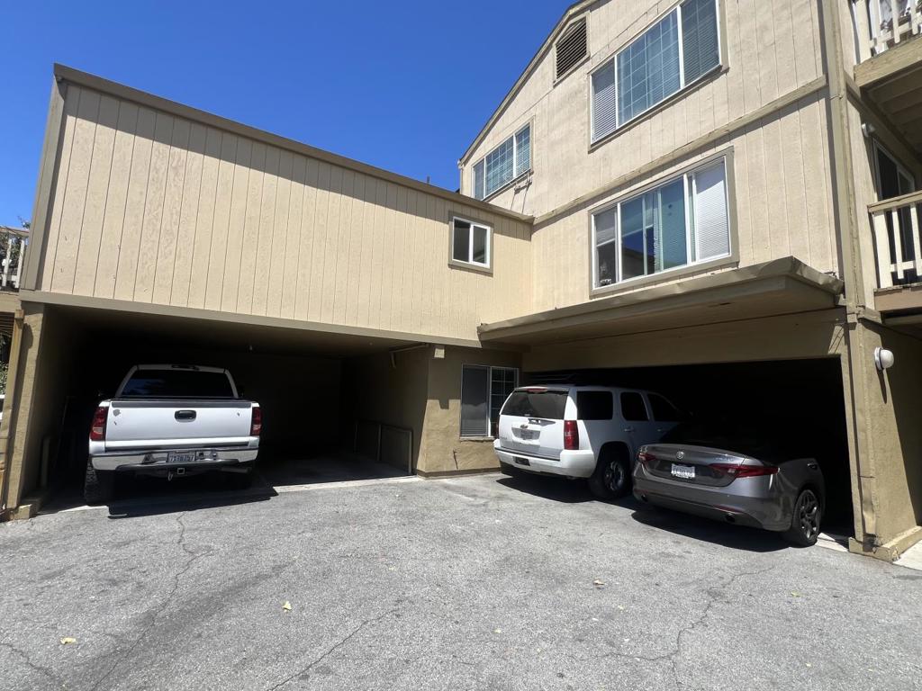 211 Semicircular Road