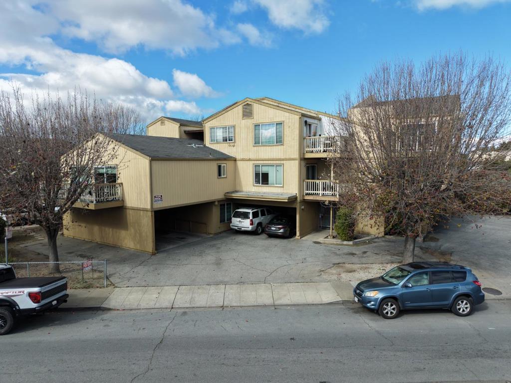 211 Semicircular Road