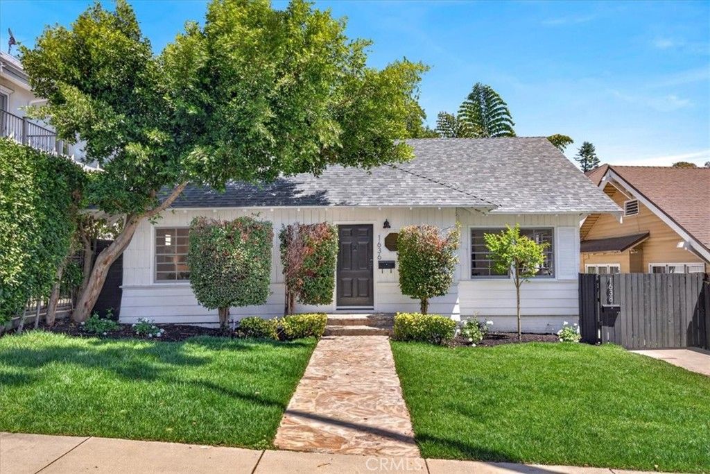 Photo of 1636 N Sierra Bonita Avenue, Los Angeles, CA 90046 (MLS # IG26073563)