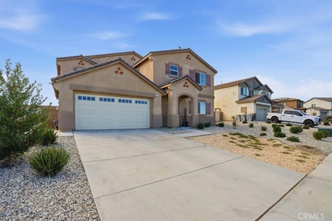 Photo of 14219 Fir St ST, Oak Hills, CA 92344 (MLS # CV26183629)