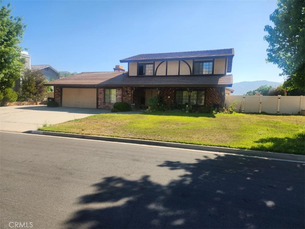 This 4-bedroom, 3 bath home is located in the Western Ridge Estates Community, near schools and shopping. The house sits on a 20,000 plus sq. ft. lot with plenty of room for an ADU to be added. This property backs up to the Poorman's Green belt. There is an RV parking area beside the garage with an 800 sq. ft. workshop just beyond the secured parking area. The kitchen area opens to the open family room which leads to the covered back patio area.
house offers an inground pool just beyond the back patio. Pool needs some TLC; estimates are available for buyers to review.
Property to be sold in "As Is" condition. All information is deemed to be reliable but not guaranteed. Buyers and Buyers agent to do all due diligence to all aspects of the property, including, but not limited to, land use, taxes, insurance and utilities.