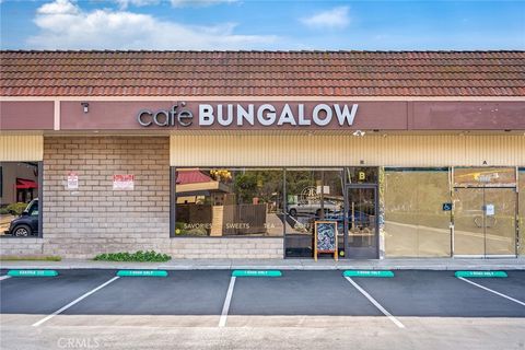 992 E Alosta Avenue B Azusa CA 91702