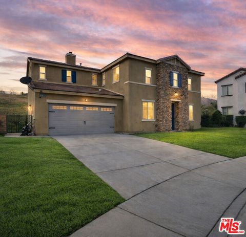 Photo of 2134 Shellbark Court, Palmdale, CA 93551 (MLS # 26645729)