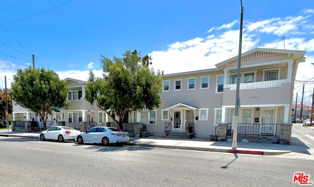 409 W 22nd Street