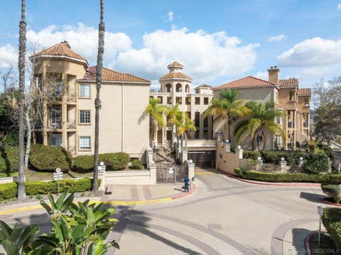Photo of 580 Camino de la Reina #321, San Diego, CA 92108 (MLS # 260019724SD)