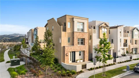 MLS: OC26155683