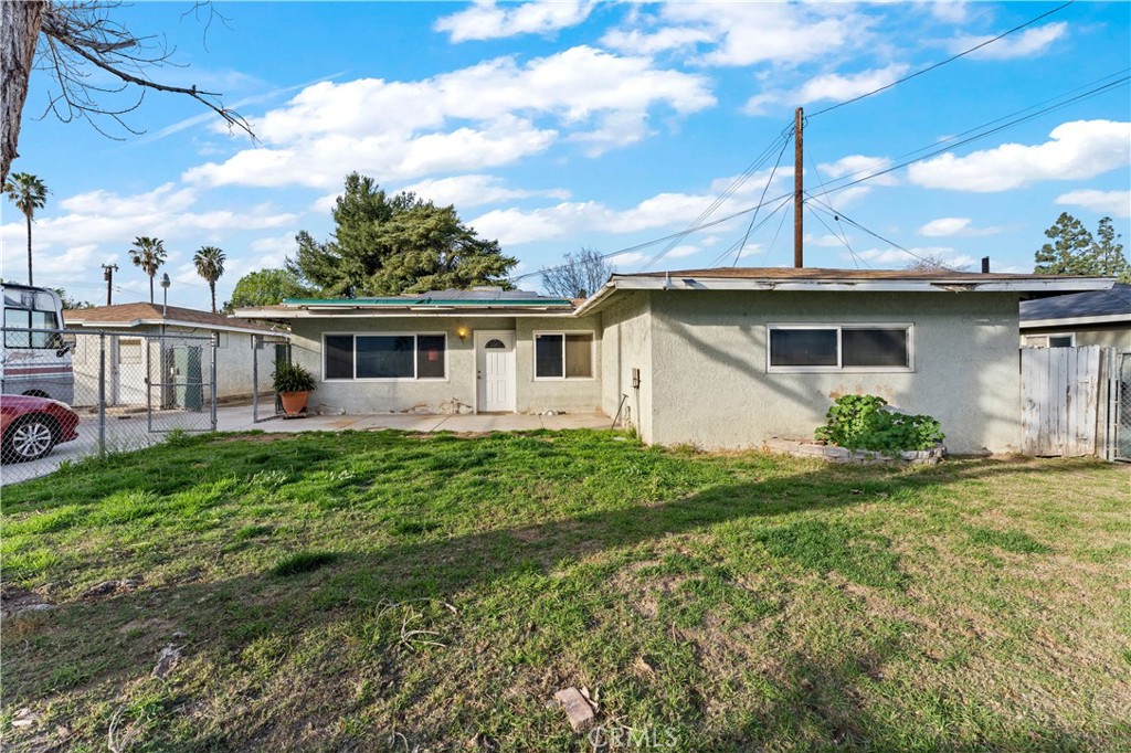 1829 E Elm Street