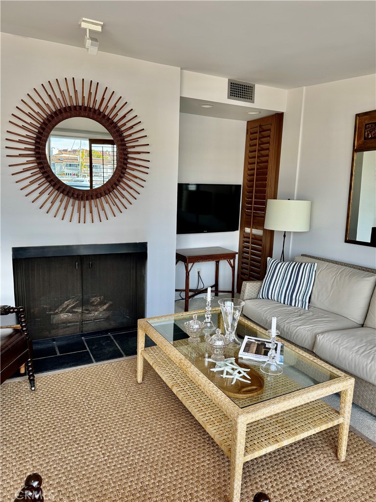 Balboa Island - Collins Island (BALC) - Residential Lease