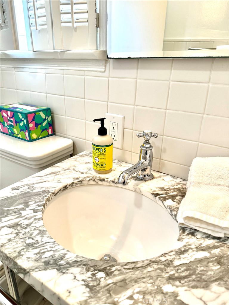 Balboa Island - Collins Island (BALC) - Residential Lease