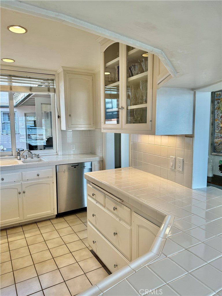 Balboa Island - Collins Island (BALC) - Residential Lease