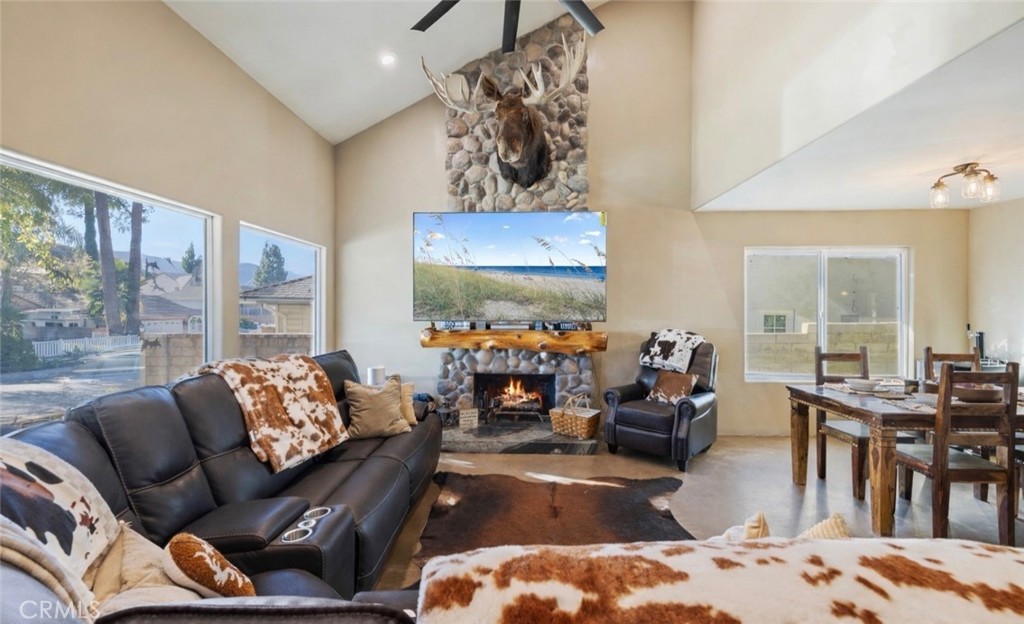 28975 Lotusgarden Dr