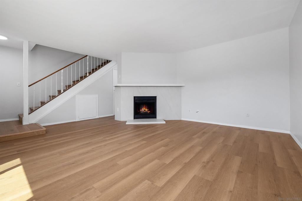 550 Park Way 8