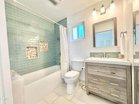 Tiny photo for 2827 Pierpont Boulevard, Ventura, CA 93001 (MLS # V1-36268)