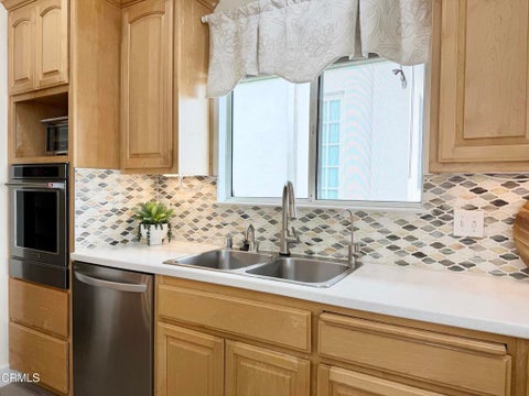 Tiny photo for 2827 Pierpont Boulevard, Ventura, CA 93001 (MLS # V1-36268)