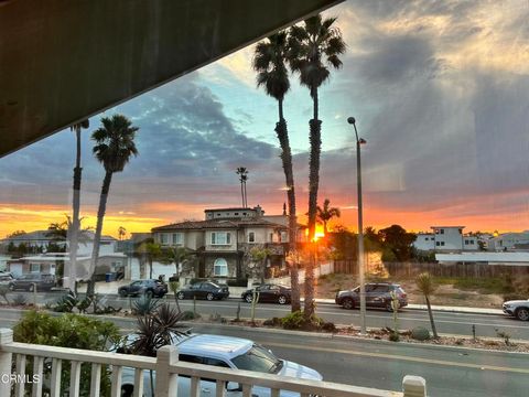 Tiny photo for 2827 Pierpont Boulevard, Ventura, CA 93001 (MLS # V1-36268)