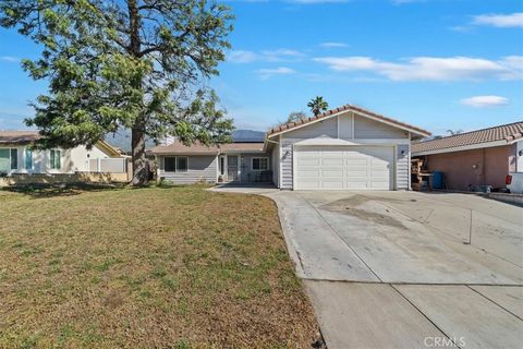 Photo of 2544 Sunflower Ave, San Bernardino, CA 92407 (MLS # PW26046498)