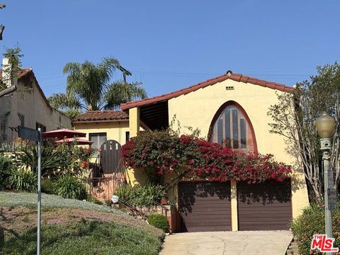 Photo of 2005 Holmby Avenue, Los Angeles, CA 90025 (MLS # 26862123)