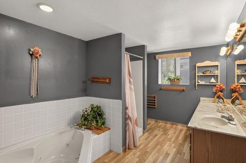 Tiny photo for 2537 Shoreline Road, Bradley, CA 93426 (MLS # ML82051978)