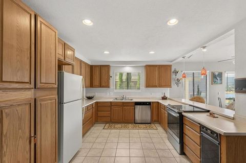 Tiny photo for 2537 Shoreline Road, Bradley, CA 93426 (MLS # ML82051978)