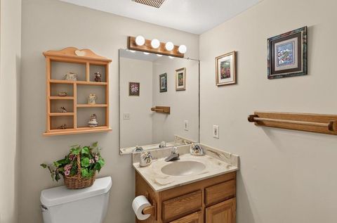 Tiny photo for 2537 Shoreline Road, Bradley, CA 93426 (MLS # ML82051978)