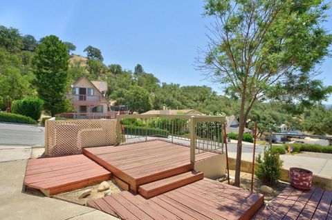 Tiny photo for 2537 Shoreline Road, Bradley, CA 93426 (MLS # ML82051978)