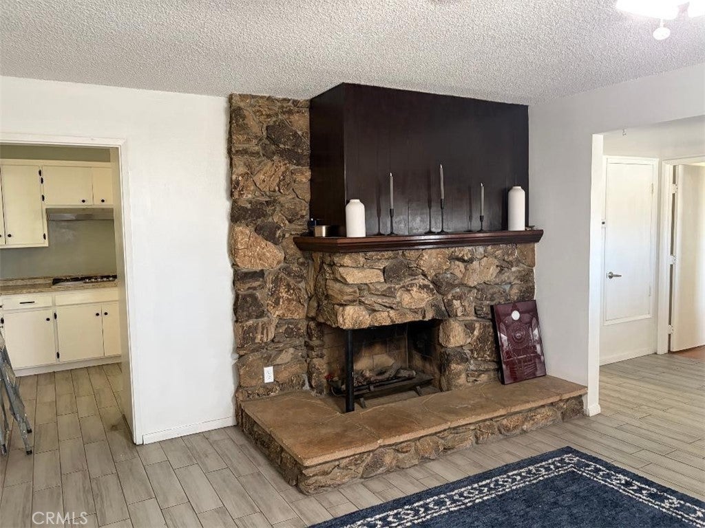 15034 Apple Valley