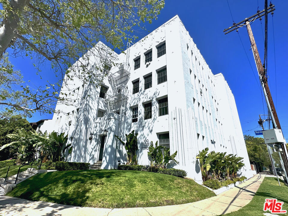 100 N Sycamore Avenue