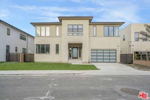 11848 N Hillsborough Lane Porter Ranch CA 91326
