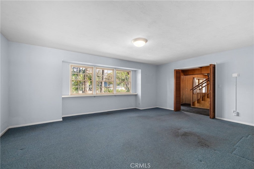 948 W Buffington