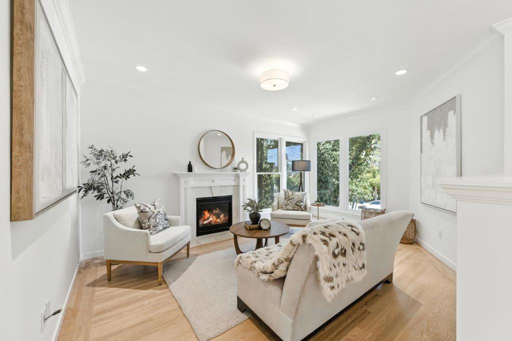 472 Emerald Avenue