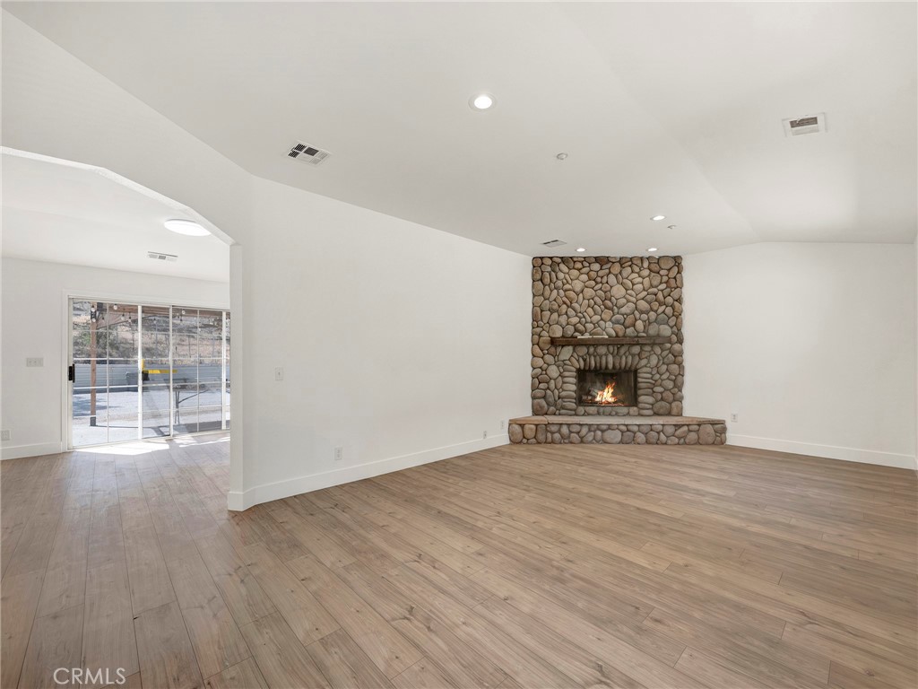 33320 Kingbird Way