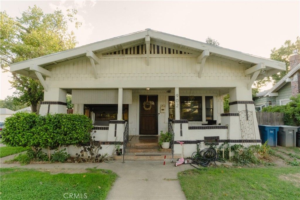 Photo of 902 W 20th Street, Merced, CA 95340 (MLS # MC25242208)