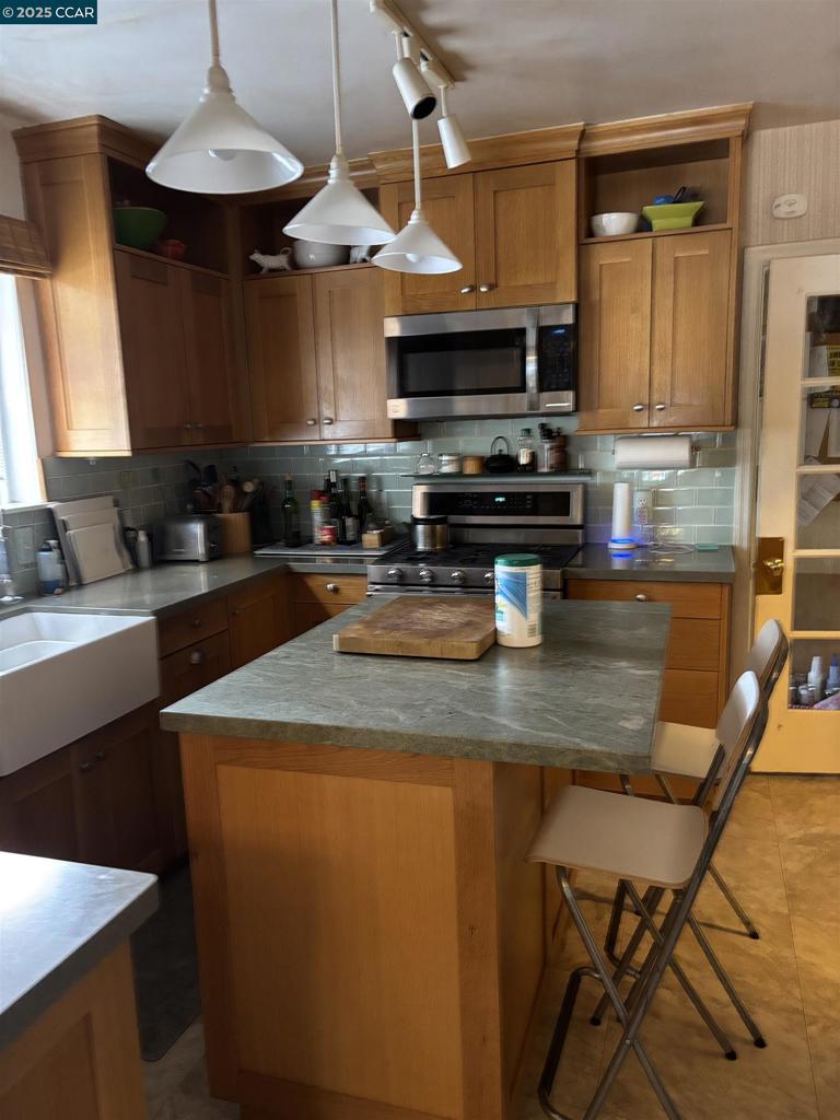 BEST MANOR - Residential