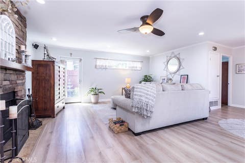 Tiny photo for 23300 Haynes ST, West Hills, CA 91307 (MLS # SR26103013)