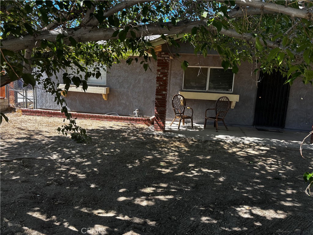 Beautiful Ranch-Style Home on Nearly 1 Acre - This spacious 3-bedroom, 2 bathroom ranch-style home sits on almost an acre of land.
