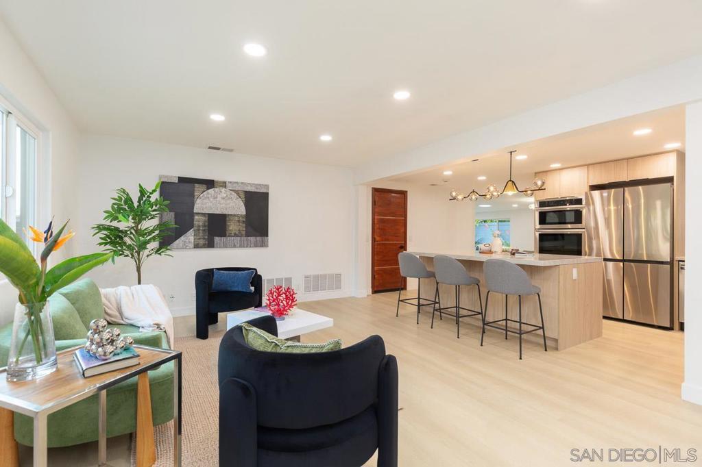 460 Chinquapin Ave.