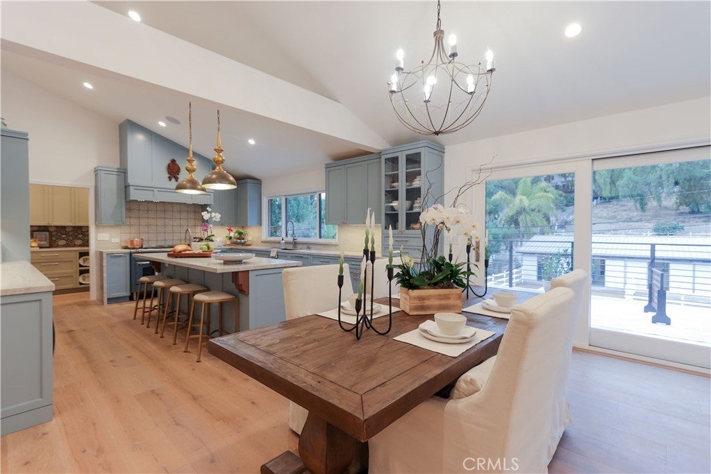 2533 Palos Verdes Drive North