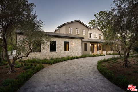 Photo of 23615 Long Valley Road, Hidden Hills, CA 91302 (MLS # 25602149)