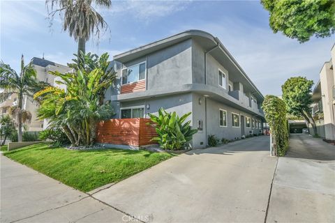 Photo of 11921 Goshen Avenue #6, Los Angeles, CA 90049 (MLS # SB26016051)