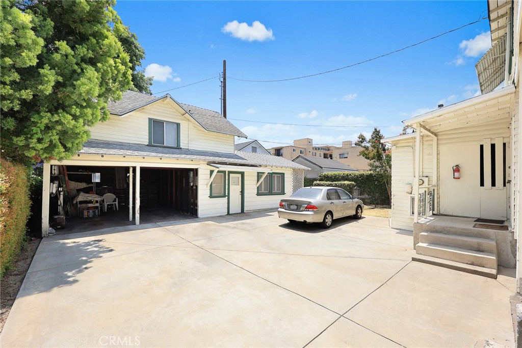 1156 Steuben Street