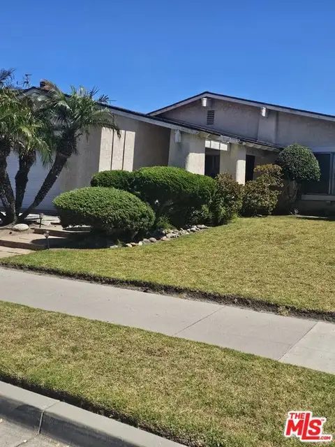 MLS: 26859243