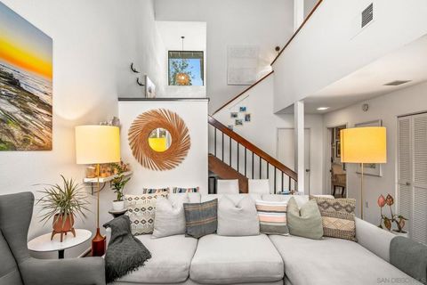 Photo of 2538 Caminito Muirfield, La Jolla, CA 92037 (MLS # 260013046SD)
