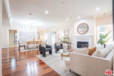 Photo of 616 S Wilton Place #103, Los Angeles, CA 90005 (MLS # 26668227)